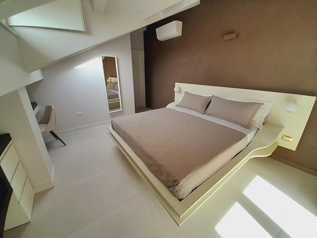 Gt Apartments - New Opening فيبو فالينتيا مارينا المظهر الخارجي الصورة