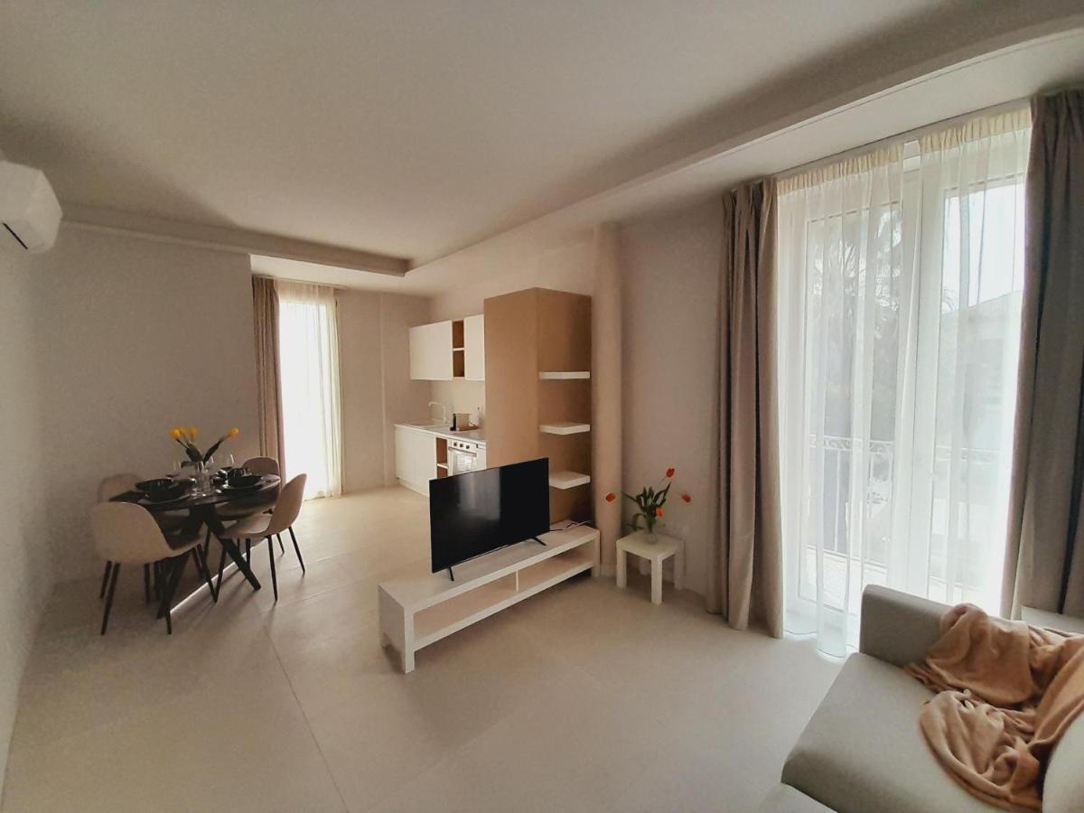Gt Apartments - New Opening فيبو فالينتيا مارينا المظهر الخارجي الصورة