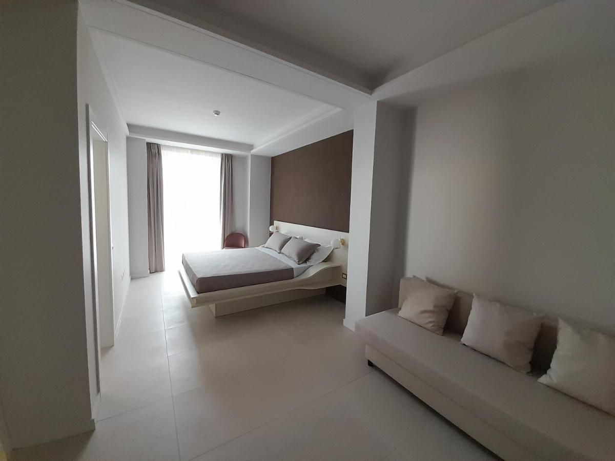 Gt Apartments - New Opening فيبو فالينتيا مارينا المظهر الخارجي الصورة